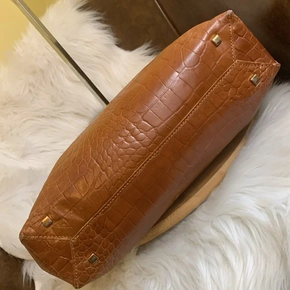 Etienne Aigner | Vintage Croc Embossed Cowhide Leather Satin Lined Shoulder Bag - Picture 10 of 17